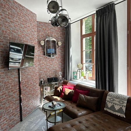 Ruhige Wohnung Im Fabrikstil In Кемниц Екстериор снимка
