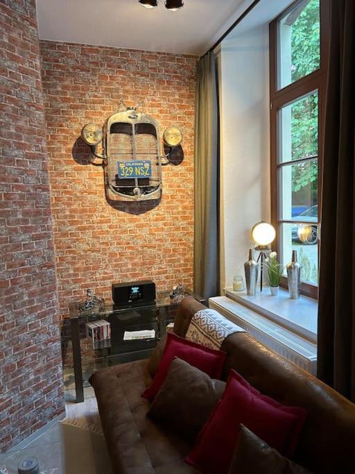 Ruhige Wohnung Im Fabrikstil In Кемниц Екстериор снимка